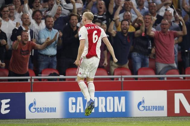 Fußball, CL Quali, Ajax Amsterdam - Dynamo Kiew Donny van de Beek of Ajax during the UEFA Champions League play offs round first leg match between Ajax Amsterdam and Dynamo Kyiv at the Johan Cruijff Arena on August 22, 2018 in Amsterdam, The Netherlands UEFA Champions League 2018 2019 xVIxVIxImagesx xMauricexvanxSteenxIVx 11857164