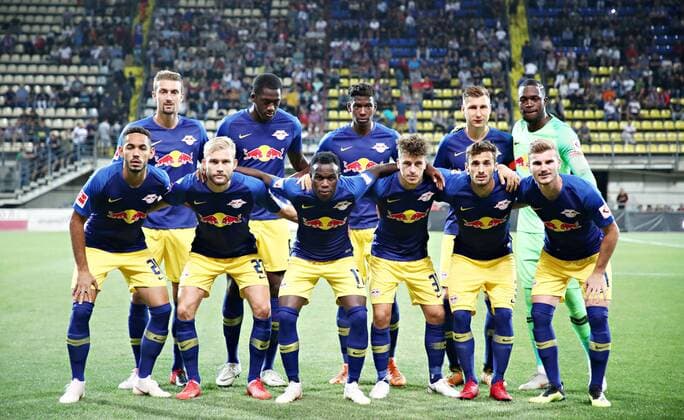 Luhansk - RB Leipzig Fussball Euro League Quali Saporoschje Ukraine, 23.08.2018, Slawutytsch-Arena, Fussball, Qualifikation zur UEFA Europa League, Playoff - HIN , FK Sorja Luhansk (UKR) vs. RB Leipzig (GER) , Im Bild: Mannschaft von RB Leipzig, Startelf. ,
