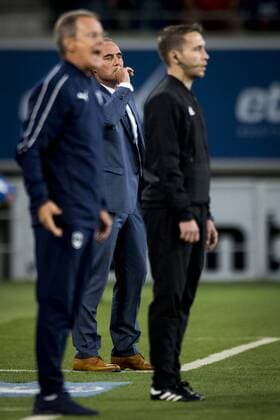 Gent s head coach Yves Vanderhaeghe pictured during a soccer game between Belgian club KAA Gent and French team FC Girondins de Bordeaux, Thursday 23 August 2018 in Gent, the first leg of the play off for the UEFA Europa League competition. JASPERxJACOBS  x05411651x