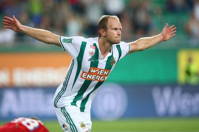 23.08.2018, Allianz Stadion, Wien, AUT, UEFA EL, SK Rapid Wien vs Steaua Bukarest, Qualifikation, Play Off, Hinspiel, im Bild Torjubel Mario Sonnleitner (SK Rapid Wien) during the UEFA Europa League qualifier play off, 1st leg match between SK Rapid Vienna and Steaua Bukarestat at the Allianz Stadion in Vienna, Austria on 2018 08 23. Wien