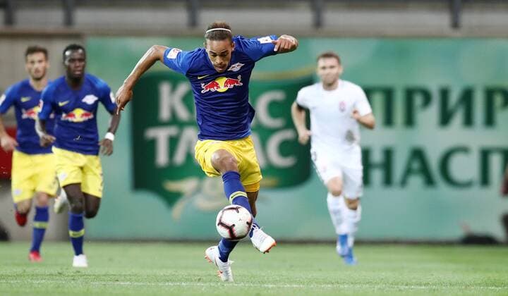 Luhansk - RB Leipzig Fussball Euro League Quali Saporoschje Ukraine, 23.08.2018, Slawutytsch-Arena, Fussball, Qualifikation zur UEFA Europa League, Playoff - HIN , FK Sorja Luhansk (UKR) vs. RB Leipzig (GER) 0:0 , Im Bild: Yussuf Poulsen (9, RB Leipzig) ,