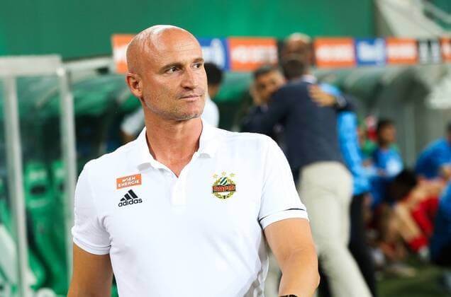 SOCCER - EL, qualification, Rapid vs Steaua VIENNA,AUSTRIA,23.AUG.18 - SOCCER - UEFA Europa League, qualification, play off, SK Rapid Wien vs Steaua Bukarest. Image shows head coach Goran Djuricin (Rapid). Keywords: Wien Energie. GEPAxpictures xPhilippxBrem