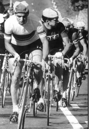 COMO ---- CYCLING:TOUR DE LOMBARDIE.. VAN LOOY SEEN LEADING THE RACERS ON THE SUPERGHISALLO RIGHT BEHIND PAMBIANCO. .JEP WST .  x85096050stx