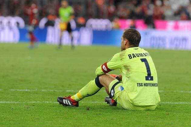 Sport Bilder des Tages Enttaeuschung bei Torwart Oliver Baumann (TSG Hoffenheim) DFL regulations prohibit any use of photographs as image sequences and or quasi-video - GER, Fussball, 1.Bundesliga, FC Bayern Muenchen - TSG Hoffenheim, 24.08.2018 Muenchen *** Disappointment with goalkeeper Oliver Baumann TSG Hoffenheim DFL regulations prohibit any use of images as image sequences or quasi video GER Soccer 1 Bundesliga Bayern Muenchen TSG Hoffenheim 24 08 2018 Muenchen Copyright: xStuetzle xEibner-Pressefotox EP_EER
