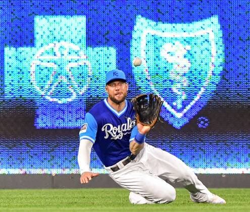 August 24, 2018 - Kansas City, MO, USA - Kansas City Royals left fielder Alex Gordon dives for an out on the Cleveland Indians Michael Brantley in the eighth inning on Friday, Aug. 24, 2018, at Kauffman Stadium in Kansas City, Mo. Cleveland at Kansas City - ZUMAm67_ 20180824_zaf_m67_072 Copyright: xJohnxSleezerx