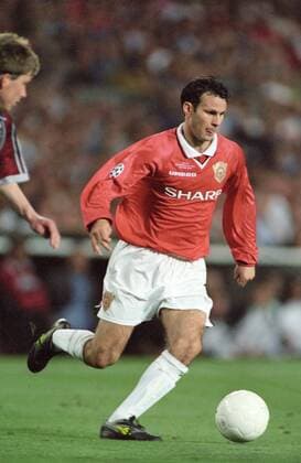 Ryan Giggse im Finale des Europapokals der Landesmeister zwischen Manchester United ManU und dem FC Bayern München am 26.5.1999 in Barcelona Ryan Giggs im Finale des Europapokals der Landesmeister zwischen Manchester United und dem FC Bayern München am 26.5.1999 in Barcelona