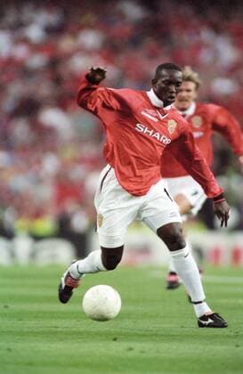 Dwight Yorke im Finale des Europapokals der Landesmeister zwischen Manchester United ManU und dem FC Bayern München am 26.5.1999 in Barcelona Dwight Yorke im Finale des Europapokals der Landesmeister zwischen Manchester United und dem FC Bayern München am 26.5.1999 in Barcelona