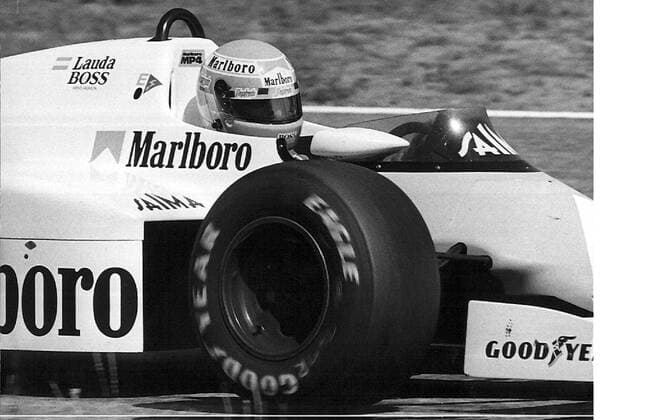 ZANDVOORT -- -- WINNER NIKI LAUDA FROM AUSTRIA IN ACTION DURIN G THE GRAND PRIX OF ZANDVOORT. .JVB WST BELGA.  x85105130stx