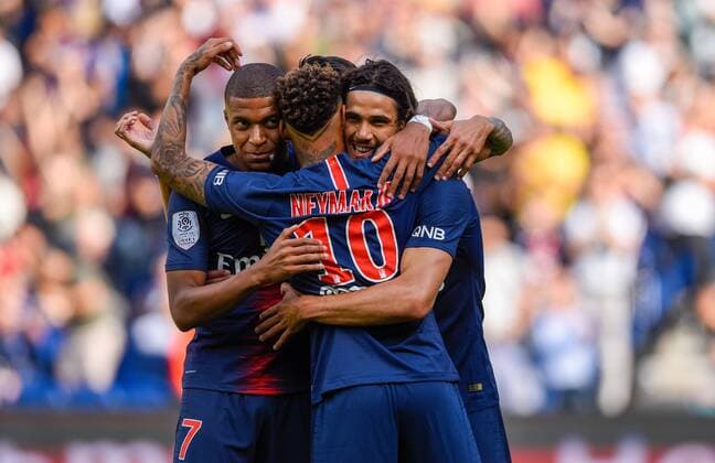 Sport Themen der Woche KW34 Sport Bilder des Tages But de Edinson Cavani ( PSG ) - Kylian Mbappe ( PSG ) - Neymar Jr ( PSG ) - Joie FOOTBALL : Paris Saint Germain vs Angers SCO - Ligue 1 - Paris - 25 08 2018 FedericoPestellini Panoramic 