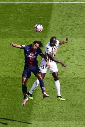 MARQUINHOS (PSG) vs DORE Ferebory (Angers) FOOTBALL : PSG vs Angers - Conforama L1 - 25 08 2018 JBAutissier Panoramic 