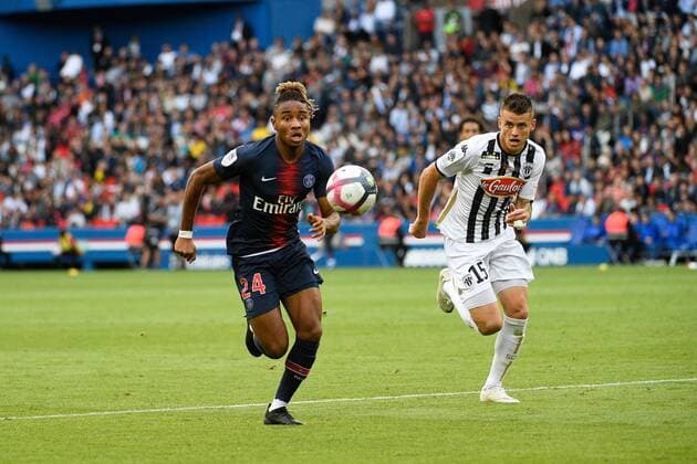 24 CHRISTOPHER NKUNKU (PSG) - 15 PIERRICK CAPELLE (SCO) FOOTBALL : Paris SG vs Angers - Ligue 1 Conforama - 25 08 2018 FEP Panoramic 