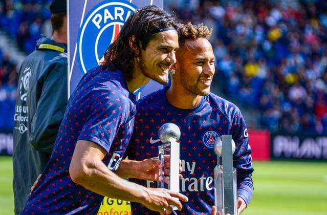 Sport Bilder des Tages Neymar Jr ( PSG ) - Maxwell ( PSG ) - trophee passeur - Edinson Cavani ( PSG ) - trophee buteur FOOTBALL : Paris Saint Germain vs Angers SCO - Ligue 1 - Paris - 25 08 2018 FedericoPestellini Panoramic 