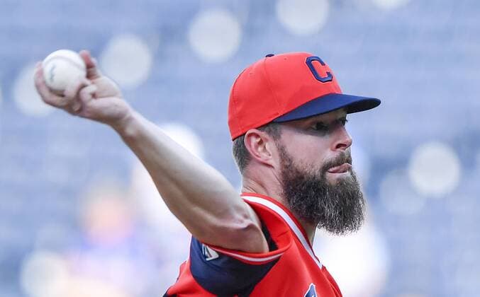 August 25, 2018 - Kansas City, MO, USA - Cleveland Indians starting pitcher Corey Kluber pitches in the first inningagainst the Kansas City Royals on Saturday, Aug. 25, 2018 at Kauffman Stadium in Kansas City, Mo. Cleveland Indians vs. Kansas City Royals - ZUMAm67_ 20180825_zaf_m67_016 Copyright: xJohnxSleezerx