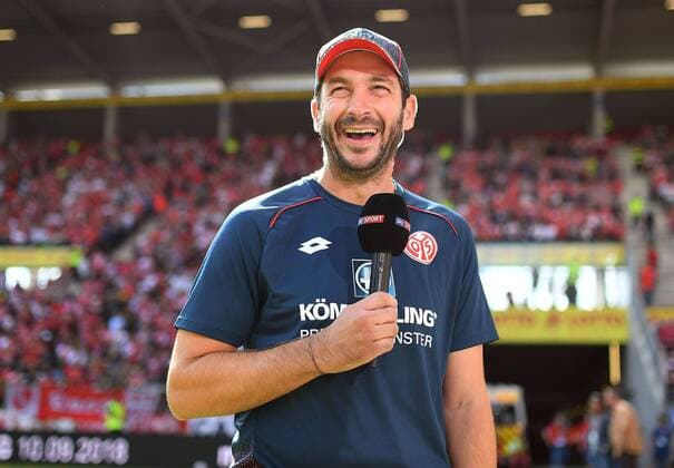 26.08.2018, xjhx, Fussball 1. Bundesliga, FSV Mainz 05 - VfB Stuttgart emspor, v.l. Trainer Sandro Schwarz (FSV Mainz 05) (DFL DFB REGULATIONS PROHIBIT ANY USE OF PHOTOGRAPHS as IMAGE SEQUENCES and or QUASI-VIDEO) Mainz *** 26 08 2018 xjhx Soccer 1 Bundesliga FSV Mainz 05 VfB Stuttgart emspor v l Manager Sandro Schwarz FSV Mainz 05 DFL DFB REGULATIONS PROHIBIT ANY USE OF PHOTOGRAPHS as IMAGE SEQUENCES and or QUASI VIDEO Mainz