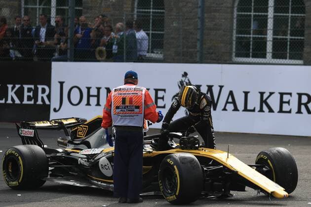 26th August 2018, Circuit de Spa-Francorchamps, Francorchamps, Belgium, Formula One Grand Prix of Belgium, Race Day; Renault F1 Team, Nico Hulkenberg retires  ActionPlus12058489 Octane