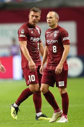 Sport Bilder des Tages (L to R) Lukas Podolski, Andres Iniesta (Vissel), AUGUST 26, 2018 - Football Soccer : 2018 J1 League match between Vissel Kobe 0-2 Yokohama F Marinos at Noevir Stadium Kobe, Hyogo, Japan. Noxthirdxpartyxsales  (84416522)