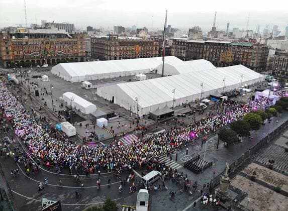 Marathon in Mexiko Stadt August 26, 2018 - EUM20180826DEP38.JPG.CIUDAD DE MEXICO.- SportDeporte-Maraton-CDMX.- Este ano, la edicion 36 del Maraton de la Ciudad de Mexico siguio la misma ruta que en las Olimpiadas de 1968, a 50 anos de evento deportivo, del Zocalo al Estadio Olimpico en Ciudad Universitaria. Foto: Agencia EL UNIVERSALLuis RamirezRCC. Latin News: August 26, 2018  - ZUMAu78_ 20180826_zaf_u78_072 Copyright: xElxUniversalx