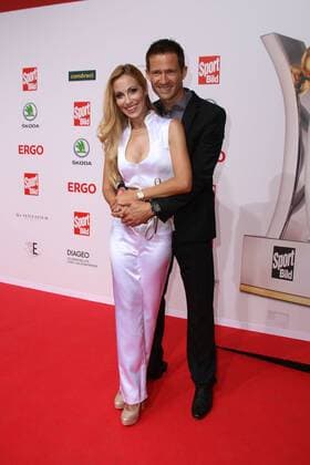 Andrea Kaiser und ihr Ehemann Sebastien Ogier bei der Verleihung vom Bild Award am 27.08.2018 in Hamburg Sportbild Award 2018 Verleihung in Hamburg