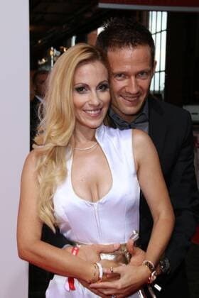 Andrea Kaiser und ihr Ehemann Sebastien Ogier bei der Verleihung vom Bild Award am 27.08.2018 in Hamburg Sportbild Award 2018 Verleihung in Hamburg