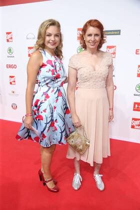 Monica Lierhaus mit Nichte Greta Verleihung des Bild Award in der Fischauktionshalle Große Elbstraße in Hamburg am 27.8.2018