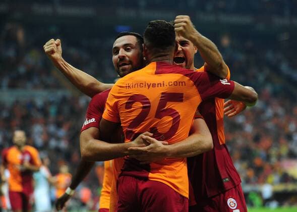 Galatasaray players celebrates for Fernando s goal during the Turkish Superlig match between Galatasaray and Alanyaspor at Turk Telekom Stadium in Istanbul , Turkey on August 27 , 2018. Final Score : Galatasaray 6 - Alanyaspor 0 