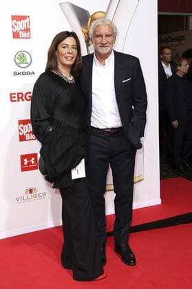 Rudi Völler mit Ehefrau Sabrina Völler bei der Verleihung des 16. Bild Award 2018 in der Fischauktionshalle. Hamburg, 27.08.2018