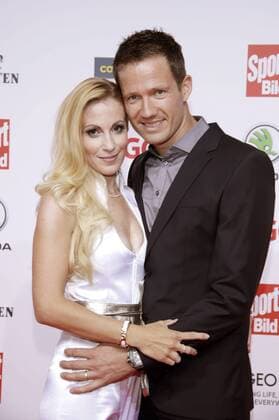 Andrea Kaiser mit Ehemann Sebastien Ogier bei der Verleihung des 16. Bild Award 2018 in der Fischauktionshalle. Hamburg, 27.08.2018