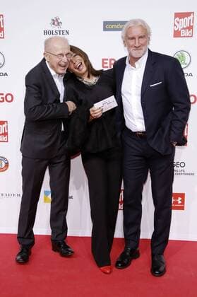 Willi Lemke, Sabrina Völler und Rudi Völler bei der Verleihung des 16. Bild Award 2018 in der Fischauktionshalle. Hamburg, 27.08.2018