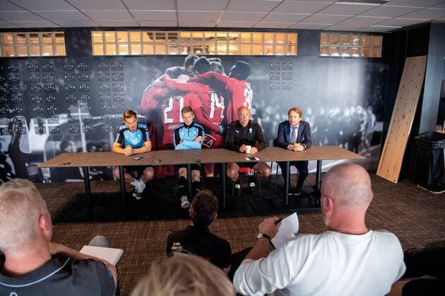 180829 Markus Rosenberg, Anders Christiansen head coach Uwe Rösler and Press officer Peter Ahlander of Malmö FF during a press conference PK Pressekonferenz and practice ahead of the Europa League qualifying match between Midtjylland and Malmö FF on August 29, 2018 in Herning. Photo: Ludvig Thunman BILDBYRAN kod LT 35528 Copyright: LUDVIGxTHUNMAN BB180829LT033