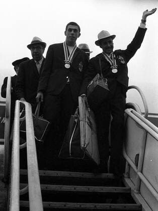 - ZAVENTEM, BELGIUM (FILE) : This file picture dated 28 October 1964 is about the return of the Belgian athletes from the 1964 Summer Olympics. On the picture : Patrick Sercu and Gaston Roelants at Brussels National Airport. ARCHIVES  x85192454stx