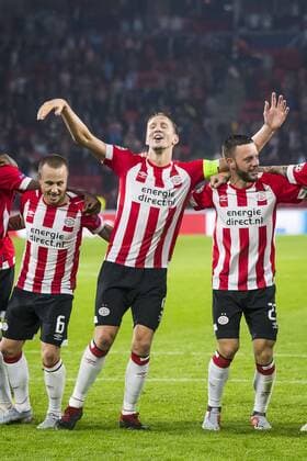 EINDHOVEN, PSV - BATE Borisov, 29-08-2018, voetbal, Champions League play-off, season 2018-2019, Philips Stadion, players of PSV are celebrating the victory, PSV player Luuk de Jong (M), PSV player Jose Angelino (L), PSV player Bart Ramselaar (R) PSV - Borisov x2432864x