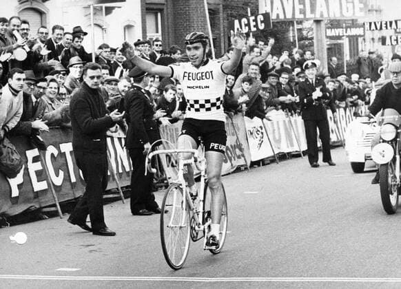 Eddy Merckx wins the Flèche Wallonne. (BELGA ARCHIVES)  x85217170stx