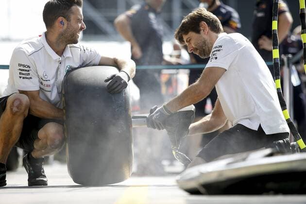 Motorsports: FIA Formula One World Championship WM Weltmeisterschaft 2018, Grand Prix of Italy, Mechanicians of Mercedes AMG Petronas Motorsport Monza Italy