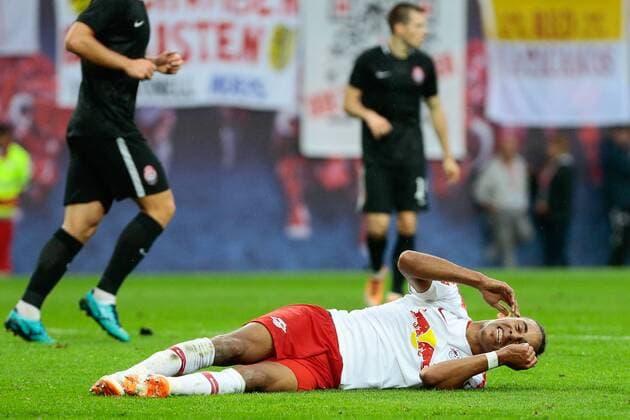 30.08.2018, xtgx, Fussball Europa League Quali, RB Leipzig - Sorja Luhansk emspor, v.l. Yussuf Poulsen (Leipzig, 9) enttäuscht, schaut enttäuscht, niedergeschlagen, disappointed (DFL DFB REGULATIONS PROHIBIT ANY USE OF PHOTOGRAPHS as IMAGE SEQUENCES and or QUASI-VIDEO) Leipzig