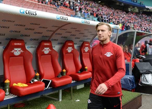 Fussball, Herren, Saison 2018 2019, Europa League-Qualifikation (Play-offs, Rückpiel), RB Leipzig - Sorja Luhansk, Emil Forsberg (RB Leipzig) an der Bank, 30.08. 2018, Copyright: xMatthiasxKochx