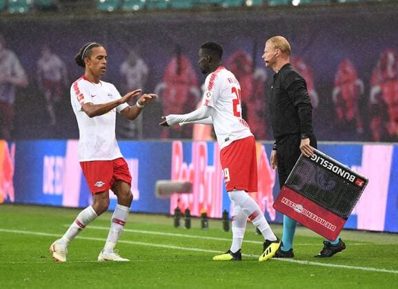 Fussball, Herren, Saison 2018 2019, Europa League-Qualifikation (Play-offs, Rückpiel), RB Leipzig - Sorja Luhansk, v. l. Yussuf Poulsen (RB Leipzig), Jean-Kevin Augustin (RB Leipzig), 30.08. 2018, Copyright: xMatthiasxKochx