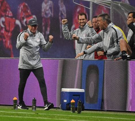Fussball, Herren, Saison 2018 2019, Europa League-Qualifikation (Play-offs, Rückpiel), RB Leipzig - Sorja Luhansk, Trainer Ralf Rangnick (RB Leipzig), Jubel nach dem Abpfiff, 30.08. 2018, Copyright: xMatthiasxKochx