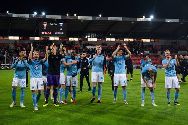 180830 Malmö FF celebrates after the Europa League qualifying match between Midtjylland and Malmö FF on August 30, 2018 in Herning. Photo: Ludvig Thunman BILDBYRN kod LT 35529 Copyright: LUDVIGxTHUNMAN BB180830LT089