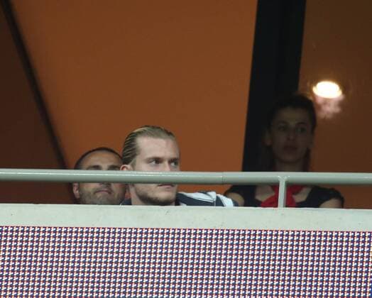 Fußball, EL Quali, Besiktas Istanbul - Partizan Belgrad, Loris Karius auf der Tribüne Loris Karius of Besiktas during the UEFA Europa League Play off second match between Besiktas and Partizan Belgrade at Vodafone Park in Istanbul , Turkey on August 30 , 2018. 