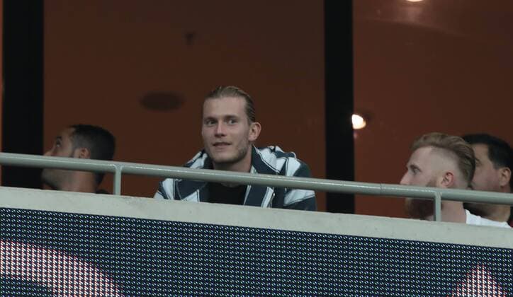 Fußball, EL Quali, Besiktas Istanbul - Partizan Belgrad, Loris Karius auf der Tribüne Loris Karius of Besiktas during the UEFA Europa League Play off second match between Besiktas and Partizan Belgrade at Vodafone Park in Istanbul , Turkey on August 30 , 2018. 