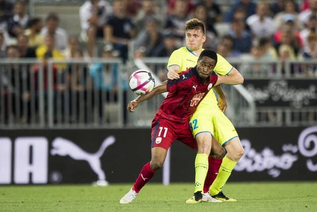 Bordeaux s Francois Kamano and Gent s Thomas Foket fight for the ball during a soccer game between French team FC Girondins de Bordeaux and Belgian club KAA Gent, Thursday 30 August 2018 in Bordeaux, France, the return game of the play-off for the UEFA Europa League competition. The first leg ended in a 0-0 draw. JASPERxJACOBS  x05416836x