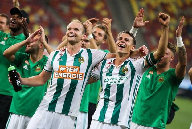 SOCCER - EL quali, Steaua vs Rapid BUCHAREST,ROMANIA,30.AUG.18 - SOCCER - UEFA Europa League, qualification, play off, Steaua Bukarest vs SK Rapid Wien. Image shows the rejoicing of Mario Sonnleitner (Rapid) and Stefan Schwab (Rapid). Keywords: Wien Energie. GEPAxpictures xPhilippxBrem