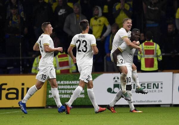 Mbwana Ally Samatta, KRC Genk har scoret til 4-2 og jubler med Jakub Piotrowski, KRC Genk, Jere Uronen, KRC Genk, Rubin Seigers, KRC Genk i UEFA Europa League kvalifikationskampen paa Broendby Stadion mellem Broendby IF og KFC Genk den 30. August 2018. , Broendby Denmark  Copyright: ©LarsxMoeller LarsxMoellerx spdk20180830-225356-L