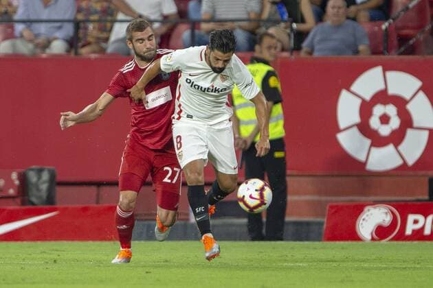 Spain: Sevilla FC vs SIgma Olomuc 30th August 2018, Ramon Sanchez Pizjuan, Sevilla, Spain; UEFA Europa League football, Sevilla FC versus Sigma Olomuc; Nolito, player of Sevilla FC challenges the ball against Martin Sladky, player of Sigma Olomouc Sevilla Andalucia Spain Ramon Sanchez Pizjuan  UKKOxImages AntonioxPozo PacificxPress