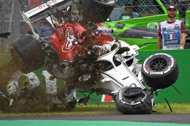 Formel 1, GP Italien, Crash Marcus Ericsson xekx 31.08.- 02.09.2018, FIA Formula 1 Championship, Formula 1, Grosser Preis von Italien 2018, GP Italia, Monza Im Bild: Schwerer Unfall von Marcus Ericsson (SWE 9) Alfa Romeo Sauber F1 Team im zweiten freien Training. Monza Italien