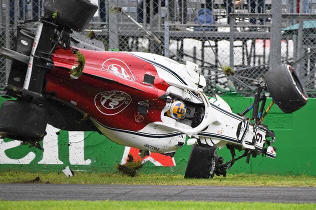 Formel 1, GP Italien, Crash Marcus Ericsson xekx 31.08.- 02.09.2018, FIA Formula 1 Championship, Formula 1, Grosser Preis von Italien 2018, GP Italia, Monza Im Bild: Schwerer Unfall von Marcus Ericsson (SWE 9) Alfa Romeo Sauber F1 Team im zweiten freien Training. Monza Italien