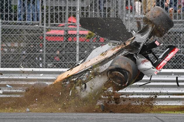 Formel 1, GP Italien, Crash Marcus Ericsson xekx 31.08.- 02.09.2018, FIA Formula 1 Championship, Formula 1, Grosser Preis von Italien 2018, GP Italia, Monza Im Bild: Schwerer Unfall von Marcus Ericsson (SWE 9) Alfa Romeo Sauber F1 Team im zweiten freien Training. Monza Italien