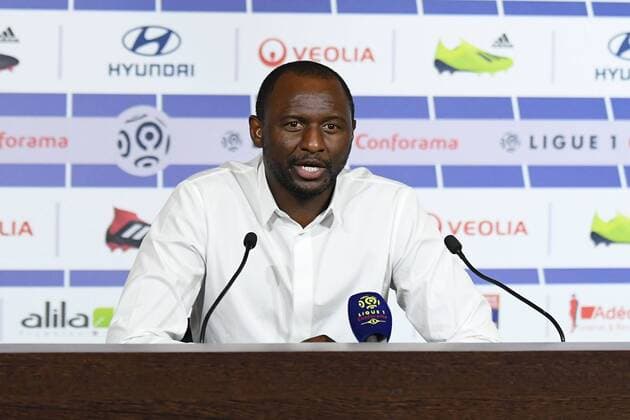 PATRICK VIEIRA (ENTRAINEUR NICE) - CONFERENCE DE PRESSE FOOTBALL : Lyon vs Nice - Ligue 1 Conforama - 31 08 2018 FEP Panoramic 