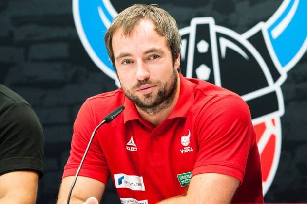 Ceven Klatt (Trainer, Rhein Vikings) bei der Pressekonferenz nach dem Spiel HC Rhein Vikings vs. HSC 2000 Coburg, Handball, 2. Bundesliga, 31.08.18 Düsseldorf NRW Deutschland Castello