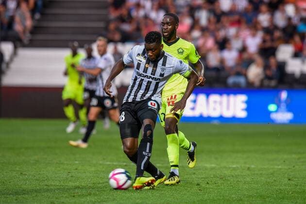 Fußball, SCO Angers - OSC Lille Ismael Traore ( Angers ) - Jonathan Ikone ( LOSC ) FOOTBALL : SCO Angers vs Lille OSC - Ligue 1 - Angers - 01 09 2018 FedericoPestellini Panoramic 